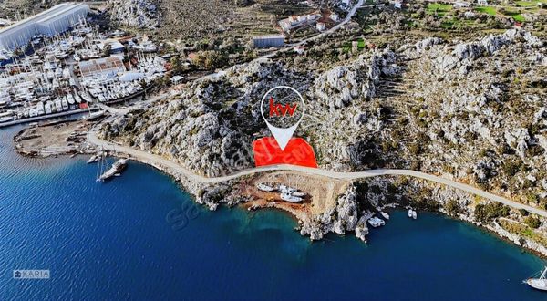 Bozburunda Satılık Eşsiz Deniz Manzaralı Tarla