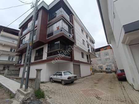 İlkadım Çatal Armut Mahallesinde Satılık Daire