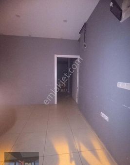 Güzel Yurt Mahallesinde Metrobüse 4 Dakika Yürüme Mesafesinde 130 M2 Kiralık Dükkan