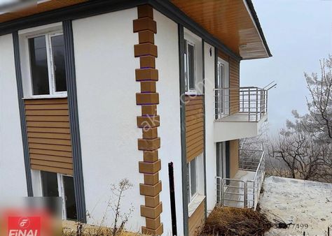 Final Emlaktan Fakılar Da 515m² Arsa İçinde 2 Katlı Müstakil Ev