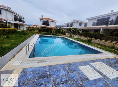 Güzelçamlı Da 3+1 Havuzlu Site De Satılık Yazlık Villa