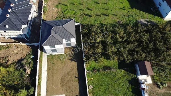 Yahyalar Mahallesinde Satılık 4+1 Geniş Ferah 633m2 Arsası Olan Villa