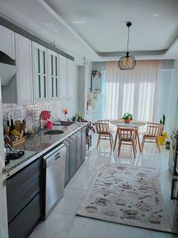 Berat Atabey Emlaktan Yeşilcam Cad Satılık 3+1 Arakat Daire