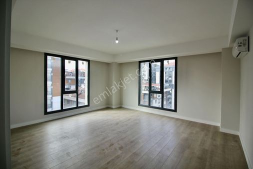 Bahçelievler Site İçinde 3+1 118m2 Arakat Kapalı Otoparklı Daire