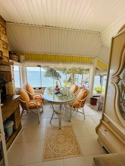 Tekirdağ Süleymanpaşa Topağaç Denize Sıfır Satılık Villa