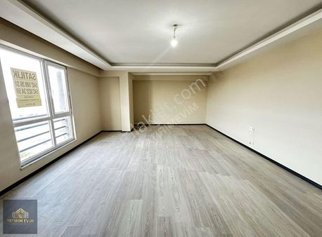 Süper Konumda Kat Mülkiyetli Kombili Öncephe Ara Kat Geniş Daire