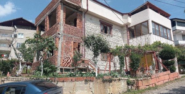 Arsa İçinde Ki Müstakil Binamız Satılık...