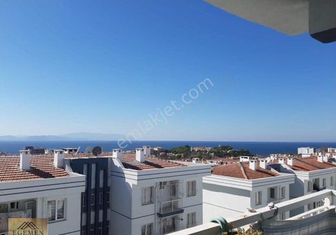 Kuşadası Kadınlar Denizinde 2+1 110m2 Manzaralı