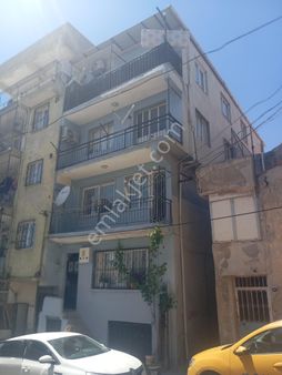 Konak 1.kadriye Mh. 4 Katlı Satılık Bina