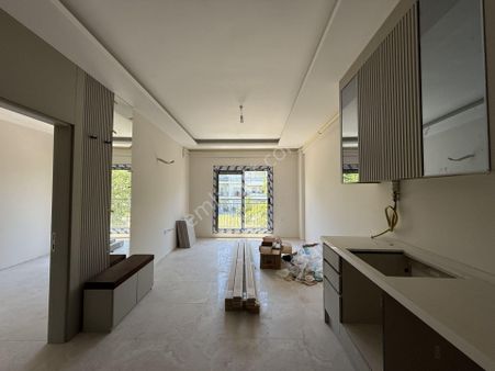 Seferihisar Çolakibrahimbey’de Yatırımlık Ve Masrafsız 1+1 – Bölgenin En Kalitelisi!