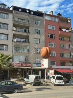 Tirebolu Körliman Mahallesinde Anacadde Üzerinde Satılık Uygun Daire