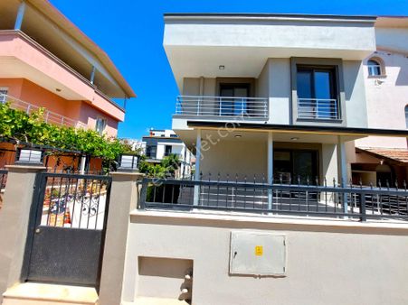 İzmir Seferihisar Payamlı Da Satılık Bahçeli Yazlık Villa 2+1