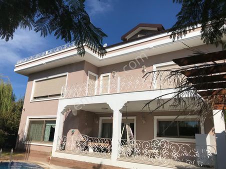 Stop’tan Karagedik 9+1 Lüks Konsept Villa