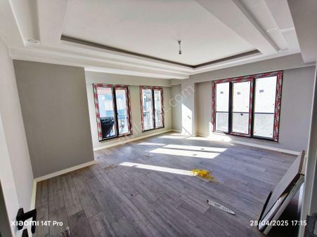 Eyüp Merkezde 2+1 / 80m2 / 2.kat / Kapalı Otoparklı / Asansörlü / Lüks / Sıfır Daire