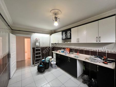 Beşikkaya Mahallesinde Kot 1 De 3+1 Daire