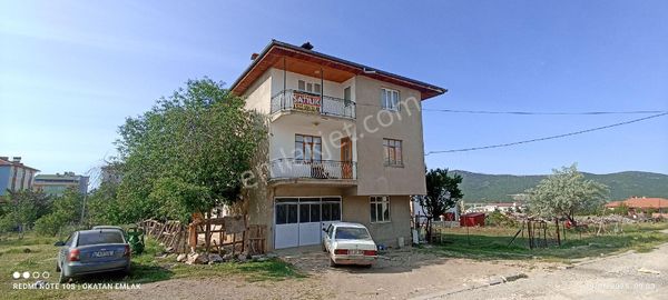 Çavdır Merkez'de 1+2 Katlı Apartman