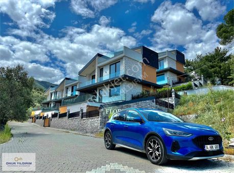 Onur Yıldırımdan Gürede Göz Kamaştıran Tasarım 4+1 Lüx Villa