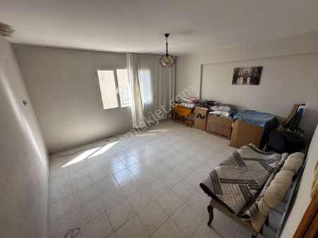 Çalışkan_dan Bozyaka Kapalı Pazar Yakını 3+1 Acil Satılık Daire.