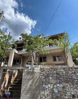 İzmir, Kemalpaşa, Yukarıkızılca’da Müstakil Doğa Manzaralı