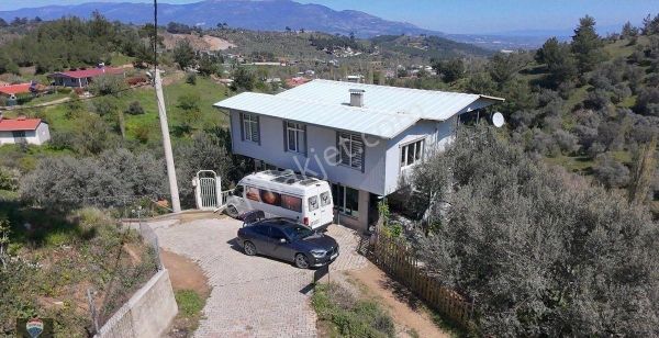 İzmir, Kemalpaşa, Yukarıkızılca’da Müstakil Bahçeli