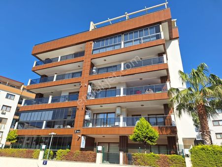 Kuşadası Değirmendere Mah Havuzlu Site İçerisinde 3+1 Daire