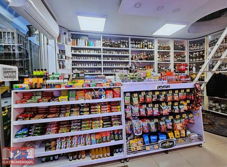 Taksim'de Devren Kiralık 25 Yıllık Ruhsatlı Tekel Büfe İşletmesi