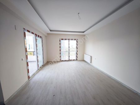 Mersin Mezitli Akdeniz Mahallesi'nde Satılık 3+1 Sıfır Daire