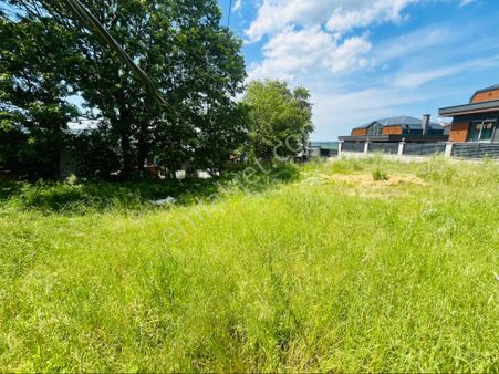 Çekmeköy Reşadiyede Konumu Çok İyi Olan 2 Villalık Arsa