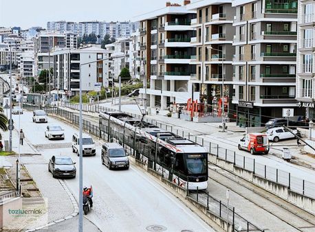 Tozluemlak'tan Körfez Tramvaya Cephe 2+1 Marina Sahile 2 Dk