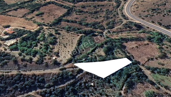 Recep Ümit'ten Dağküplü Avşar Mevkiinde Satılık 717 M2 Değirmen Ve Çevre Avlusu