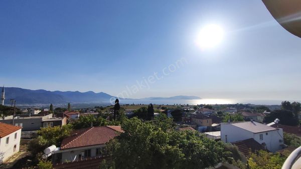 Kuşadası'nda Muhteşem Manzaralı Tripleks Villa