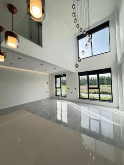 Rw Lıfe // Orhangazi Mah Gaga Restorant Yakını Tripleks Villa