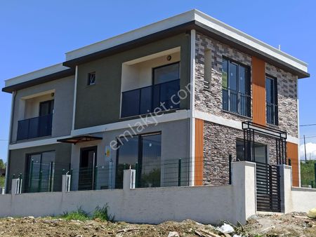 Lapsekinin En Nadide Bölgesi Kemiklialan Da Satılık Villa