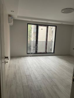 Tiamo’dan Sıfır Darphanede 2 Kat Kombili