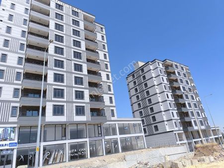 Realite Tapu Muhamed Yürük'ten Maşuk Mehmetçik'te Satılık 2+1 Full Daireler