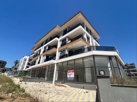 Altıntaş/aksu-antalya Da Ana Caddeye Yakın Satılık Dükkan