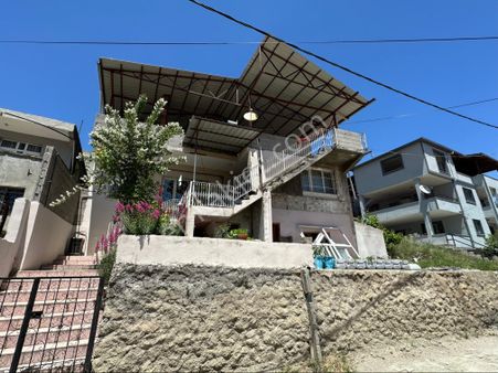 Pozantı Selçuk Emlak’tan Merkezde Satılık Müstakil Ev