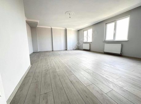 Fatih Cd Yakını 4+1 180 M2 Asansör Kplı Otoparklı Çatı Dblx