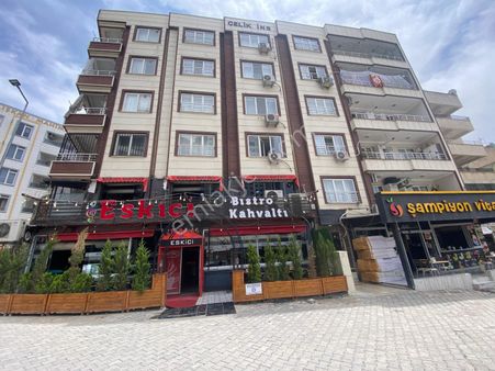 World İlkevim'den Şehrin Kalbinde Avantajlı Devren Kafe
