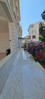 Didim Efelerde Sıfır Ara Kat Asansörlü Ön Cephe 1+1 Satılık Daire