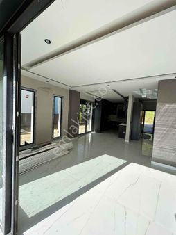 Nazilli🏡emlaktan-satılık İsabeylide 7+1 4 Katlı Sıfır Villa