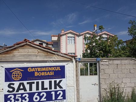 Alakova'da 500 M2 Arsa İçerisinde 2 Katlı Cazip Fiyatlı Müst Ev