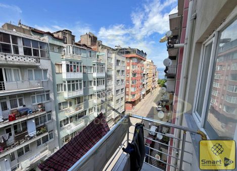 İhsaniye'de Yatırım Fırsatı Cadde Üzeri Satılık Daire