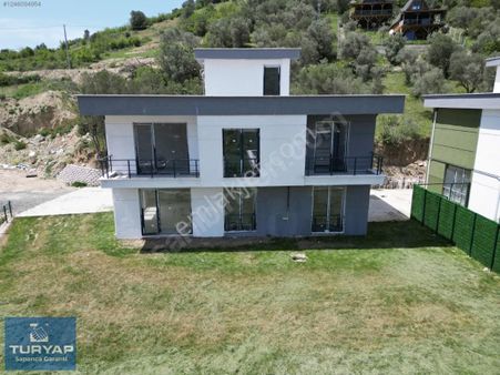 Turyaptan Alifuatpaşa Muhteşem Doğada Geniş Bahçeli Tekil Villa