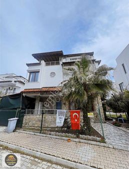 Aydoğan Emlak'tan Mavikent Villarında Satılık 6+1 Villa