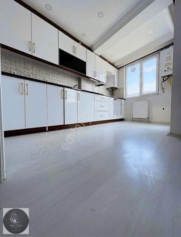 Sultanbeyli Battalgazi De Caddeye Cephe 4+1 Üst Dubleks