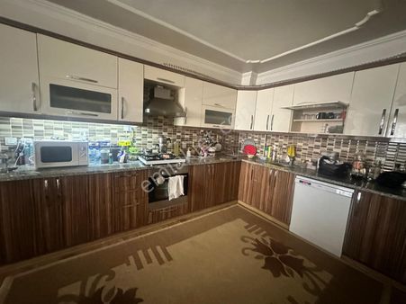 Manisa Yunusemre Keçiliköy Mah. Cadde Üzeri Satılık 3+1 Daire ⭕️