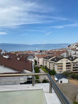 Satılık Mudanya Güzelyalı Eğitim Mah 4+2 250m2 Deniz Manzaralı Harika Konumda Dubleks Daire