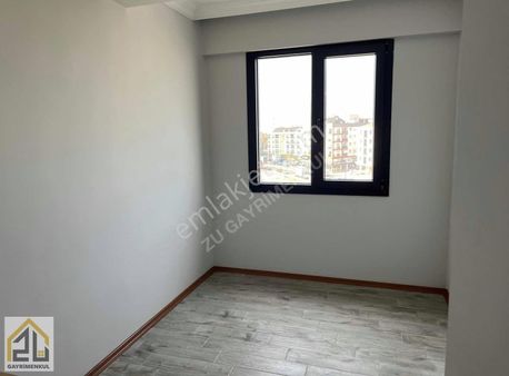 Yeni Mahallede 2+1 Satılık Daire Site İçerisinde