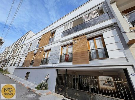 *mir'den Kampüs Karşısı Arakat Balkonlu Doğalgazlı 1+1 Daire*